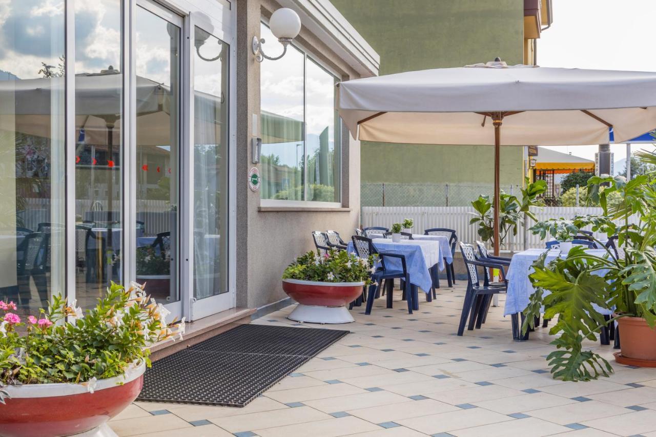 Aviano Palace Hotel Exterior foto